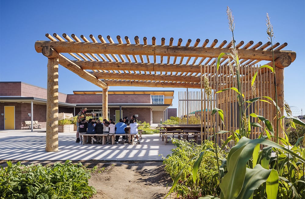 Casa Blanca Community School